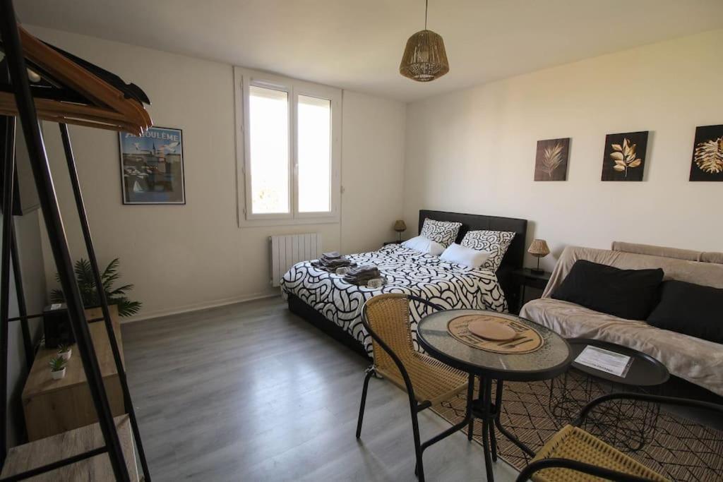 Le Republique Grand Studio Wi-Fi / Netflix Angoulême Exteriör bild